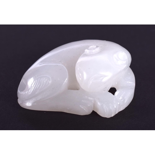 1250 - AN EARLY 20TH CENTURY CHINESE CARVED WHITE JADE FIGURE OF A CAT Late Qing/Republic. 3 cm x 2.75 cm.