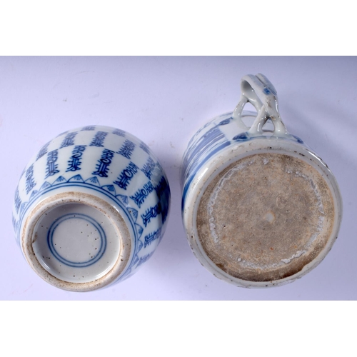 1321 - AN 18TH CENTURY CHINESE EXPORT BLUE AND WHITE MUG Qianlong, together with a calligraphy jar. Largest... 