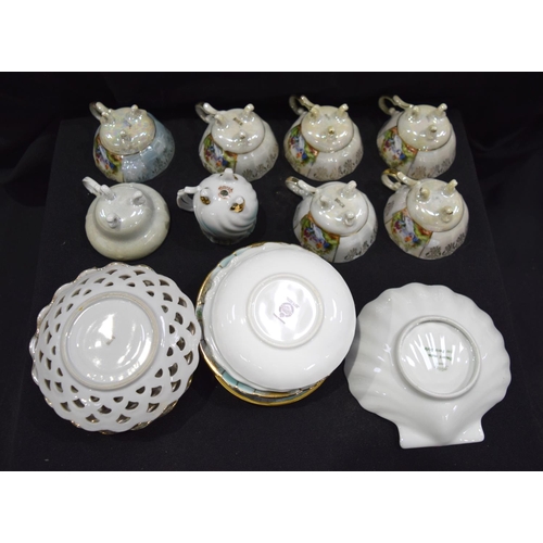 3004 - Minton and Royal Doulton ceramics Tea cups saucers and others