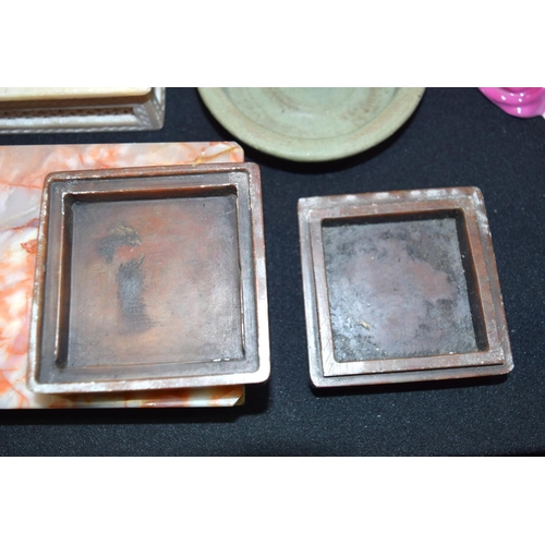 3005 - Coalport figurine agate boxes and other ceramics