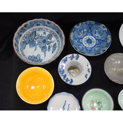 3041 - Group of oriental ceramics (Qty)