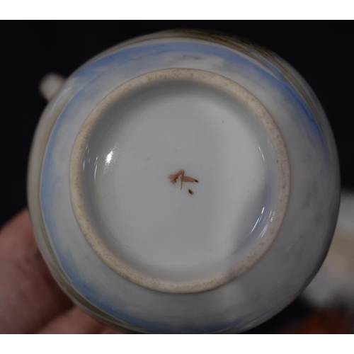 3048 - A group of Japanese porcelain items largest 25 cm