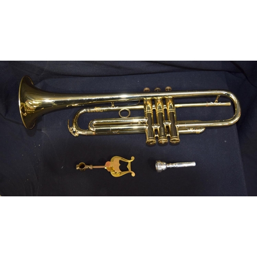 3071 - A cased Boosey and Hawkes 400 Trumpet