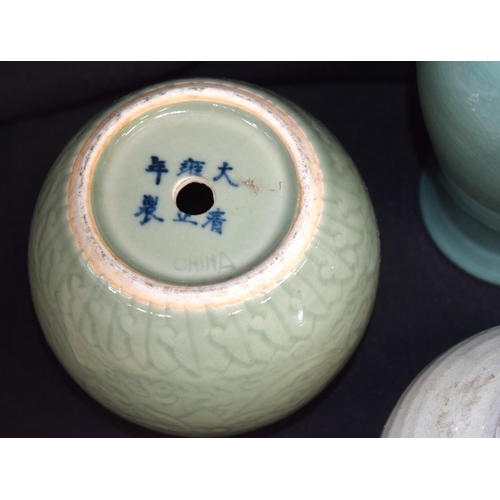 3078 - Collection of Chinese Celadon ware and others (8)