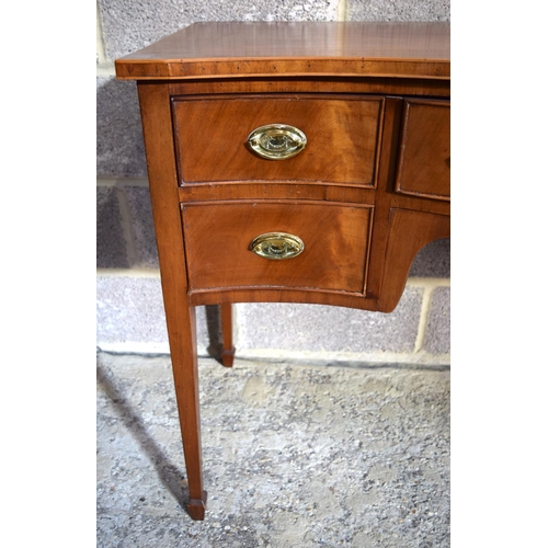 3088 - A George III Mahogany 5 drawer sideboard. 76cm x 102cm