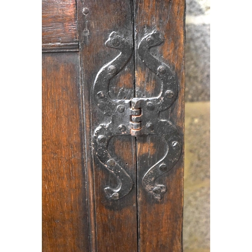 3090 - Small 18th century oak Wardrobe.  166cm x 87cm