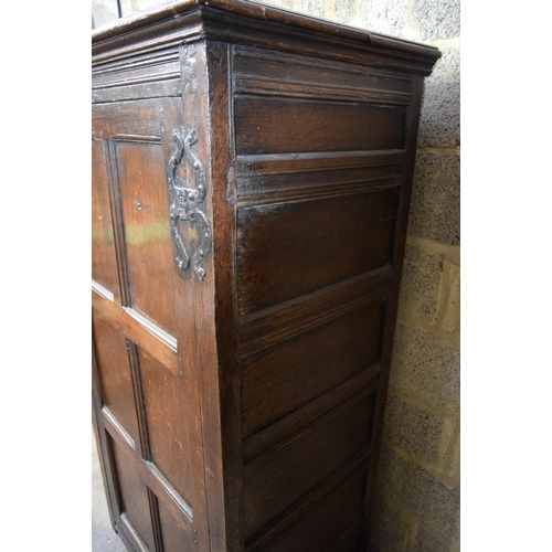 3090 - Small 18th century oak Wardrobe.  166cm x 87cm