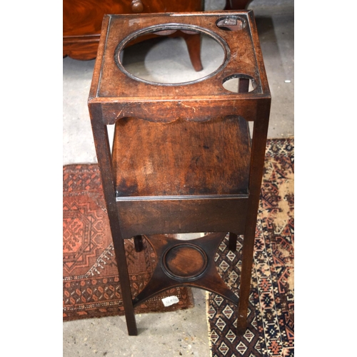 3105 - Georgian wooden Wash Basin Stand.