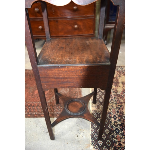 3105 - Georgian wooden Wash Basin Stand.