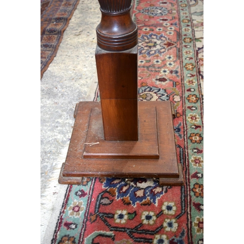 3116 - A wooden Lampstand.  152 cm high