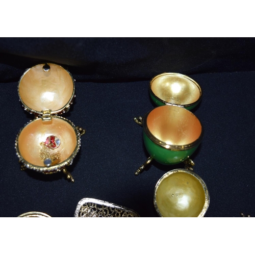 3129 - Collection of enamelled eggs  qty