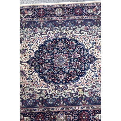 3146 - A Persian rug. 220cm x 139cm