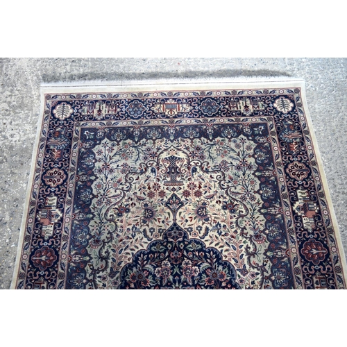 3146 - A Persian rug. 220cm x 139cm