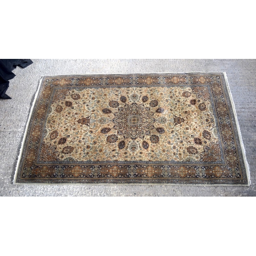 3156 - 20th Century Persian finely knotted Rug.  221cm x 141cm