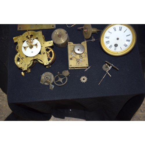 3168 - Group of clock workings and parts