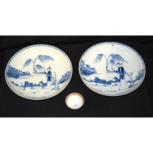 3177 - Two blue and white Chinese dishes and small tea bowl (3)