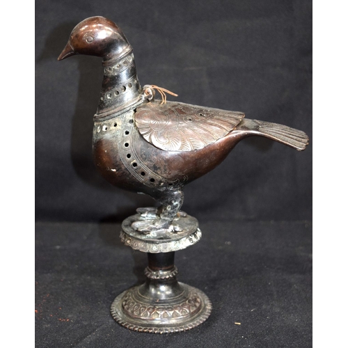 3191 - An Indian Bronze bird.  23.5 cm high