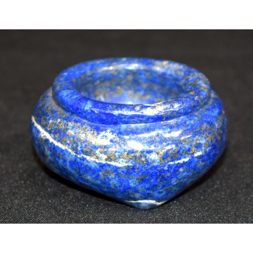 3199 - Small Lapis Lazuli carved pot. 7cm x 4 cm