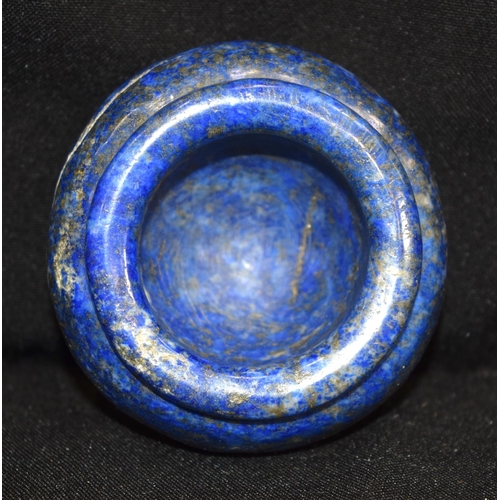 3199 - Small Lapis Lazuli carved pot. 7cm x 4 cm