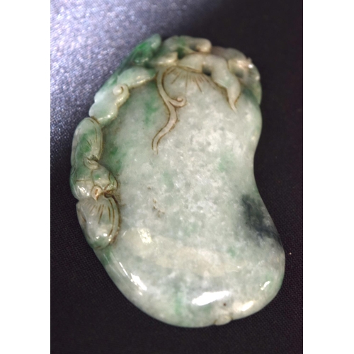 3207 - Chinese carved Jade bolder. 8.5cm