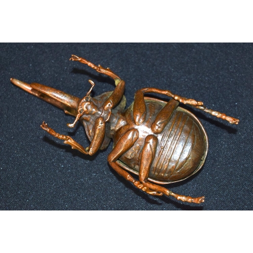 3259 - A small bronze Japanese stag beetle