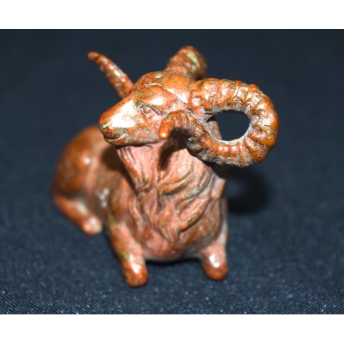 3263 - A small bronze Japanese  goat 6 cm