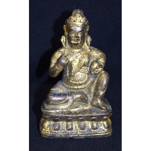 3273 - A Tibetan metal Gilt statue 10cm