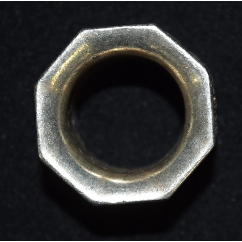 3280 - A Chinese white metal Ring