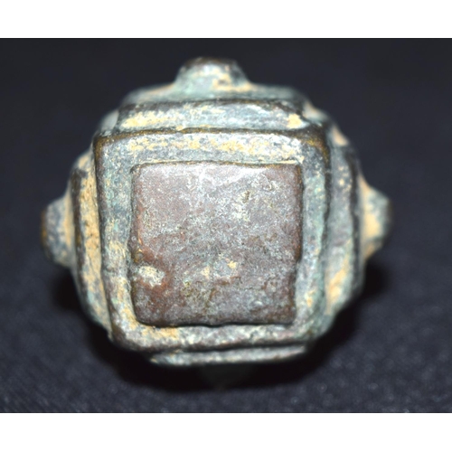 3285 - Chinese bronze Weight.  6cm