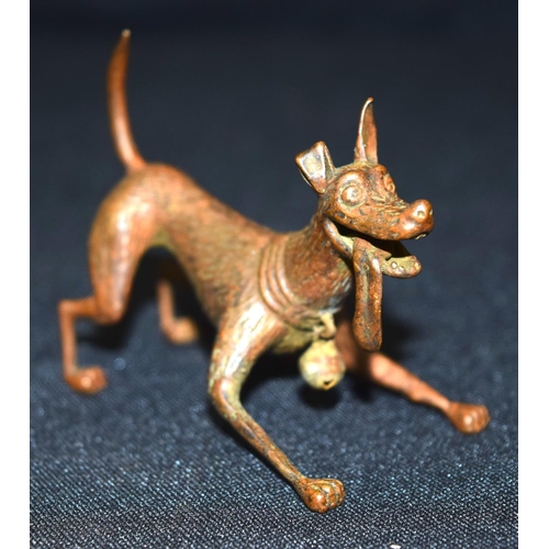 3290 - A small Japanese bronze dog 7cm