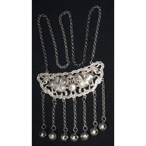 3292 - A Chinese white metal necklace 11cm x 7 cm