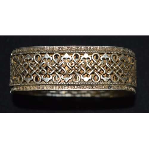 3302 - A Chinese white metal bangle 7cm x 3.5cm