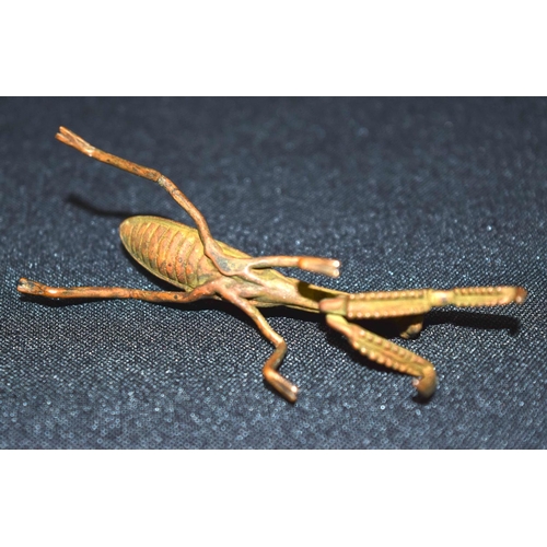 3313 - A small bronze Japanese  praying Mantis 9 cm