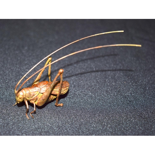 3316 - A small bronze Japanese  insect  8cm