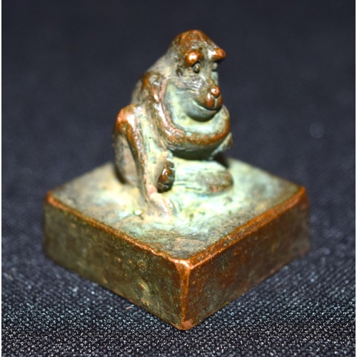 3341 - A small Chinese  bronze monkey  seal  2 x 3cm