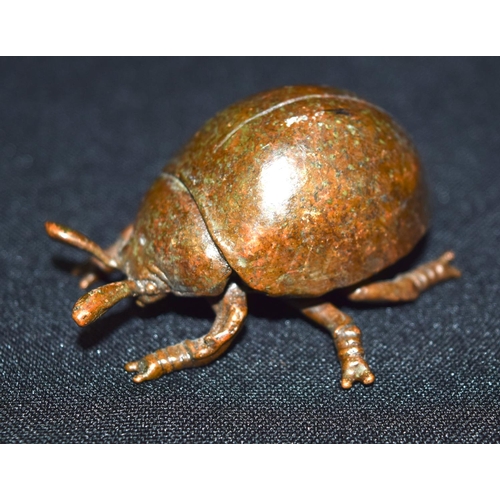 3345 - A small bronze Japanese  scarab 6 cm