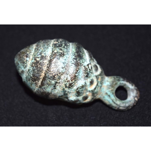 3346 - A small Chinese bronze weight 7cm x 4 cm