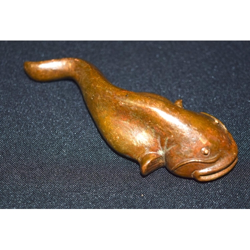 3354 - A small Japanese  bronze catfish 11cm