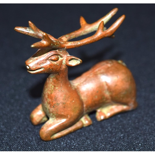 3357 - A small Japanese  bronze deer 5cm