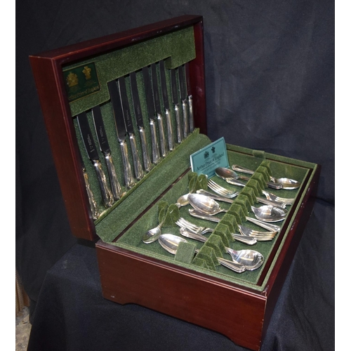 3365 - A Arthur Price cased Silver plated Cutlery set