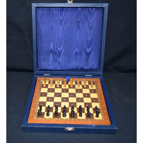 3392 - Jaques of London boxed Travelling chess set