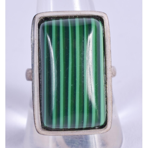 Lot 1552      