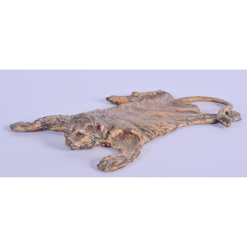 Lot 779       