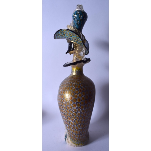 11 - A VERY UNUSUAL 1950S VENETIAN MURANO GLASS DECANTER AND STOPPER formed as a bird like figure wearing... 