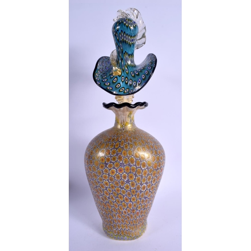 11 - A VERY UNUSUAL 1950S VENETIAN MURANO GLASS DECANTER AND STOPPER formed as a bird like figure wearing... 