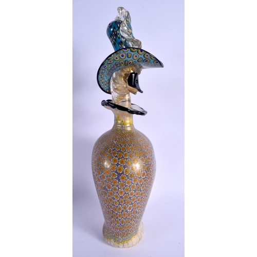 11 - A VERY UNUSUAL 1950S VENETIAN MURANO GLASS DECANTER AND STOPPER formed as a bird like figure wearing... 