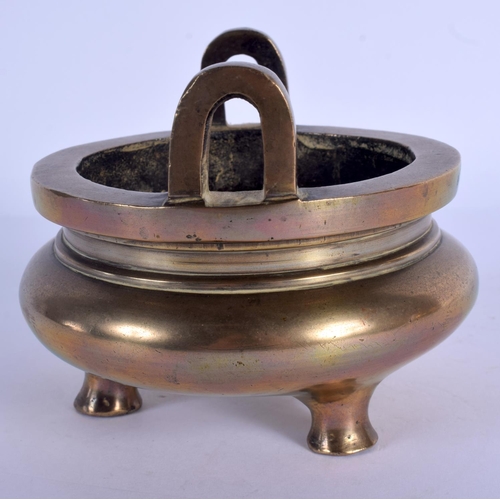 1608 - AN 18TH CENTURY CHINESE TWIN HANDLED BRONZE CENSER Qing, of plain form. 837 grams. 10.5 cm wide, int... 