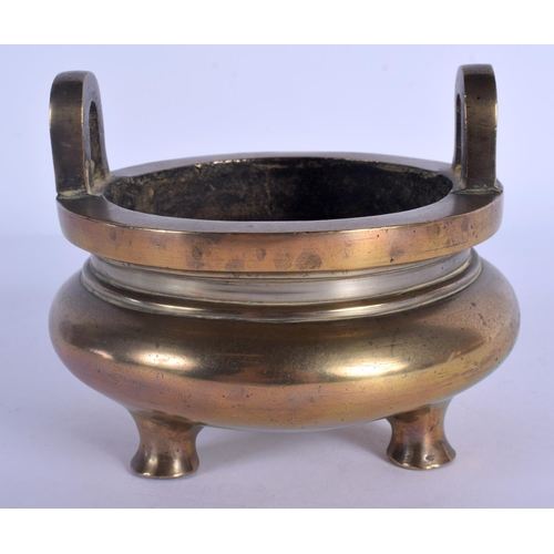 1608 - AN 18TH CENTURY CHINESE TWIN HANDLED BRONZE CENSER Qing, of plain form. 837 grams. 10.5 cm wide, int... 