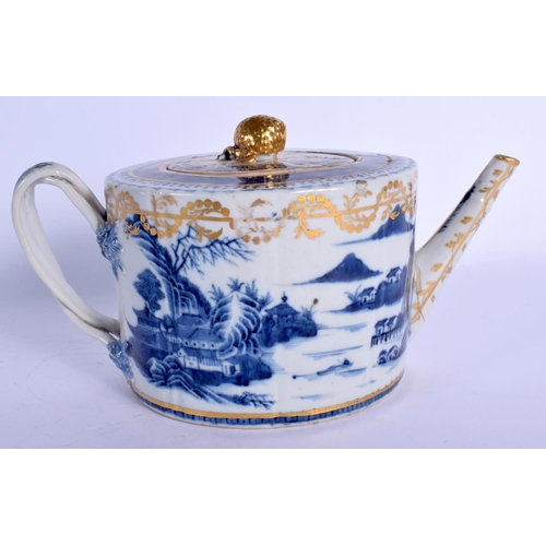 1688 - AN 18TH CENTURY CHINESE EXPORT BLUE AND WHITE TEAPOT AND COVER Qianlong. 22 cm wide.