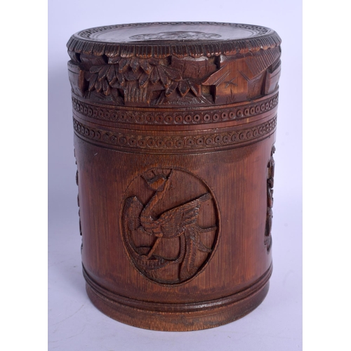 1713 - A LATE 19TH CENTURY JAPANESE MEIJI PERIOD CARVED BAMBOO BOX AND COVER Late Qing. 16 cm x 9 cm.